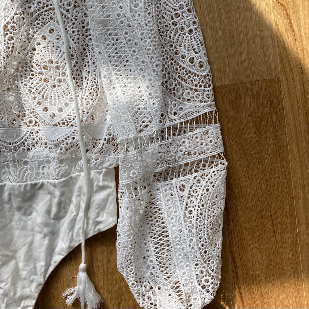 Jasmine Long Sleeve Bodysuit white pattern - Picture 15 of 16